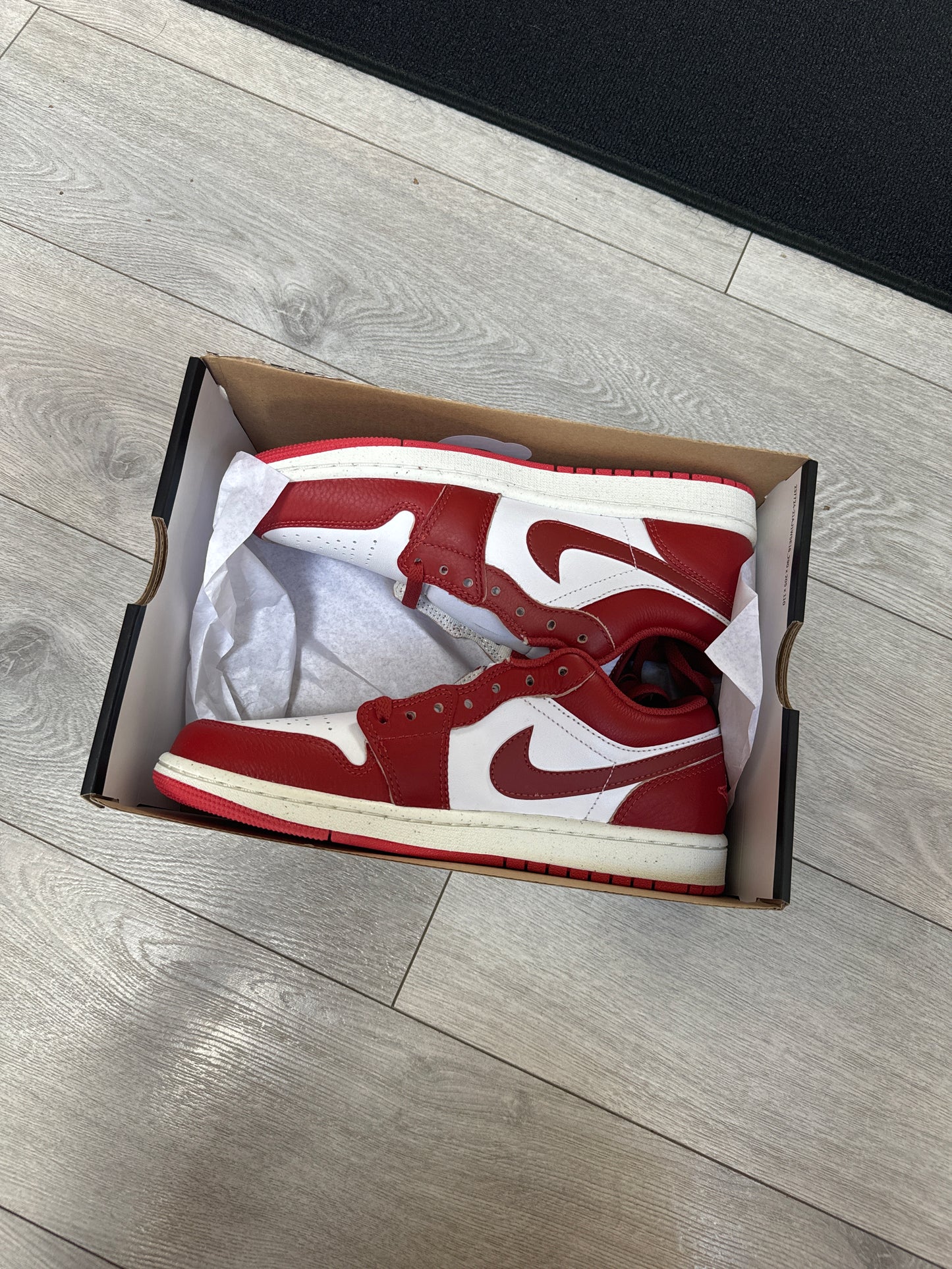 Nike Air Jordan 1 Low SE Dune Red - Brand New